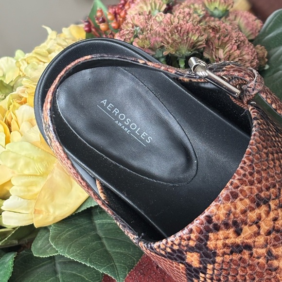 Brand New Aerosoles Leggenda Flatform Snakeskin Python Print Dual Band Sandals - Picture 9 of 16